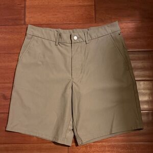 Old Navy Tech Hybrid Chino Men's Tan Shorts